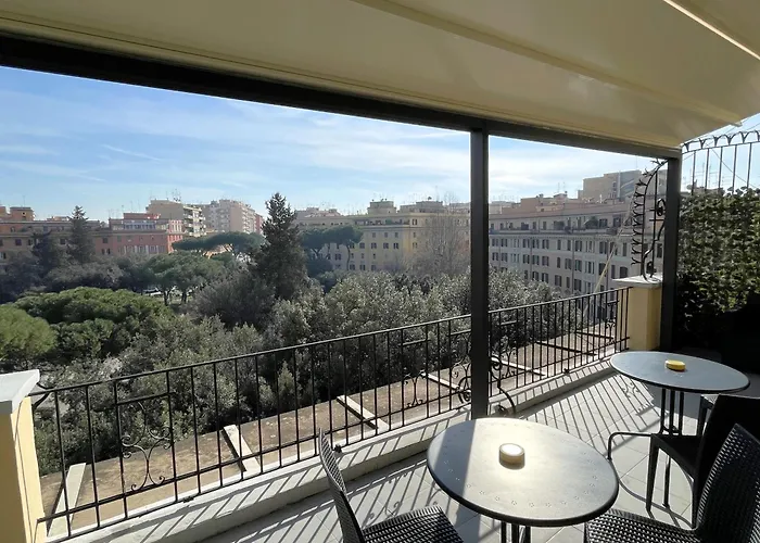 Re Di Roma Rooftop